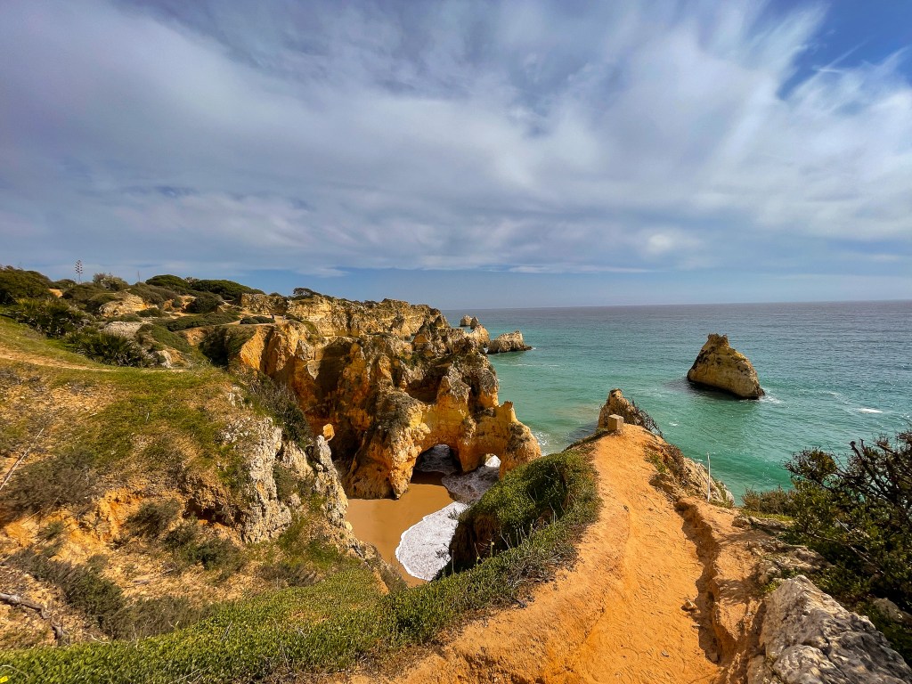 Praia dos Três Irmãos - Strand an der Algarve