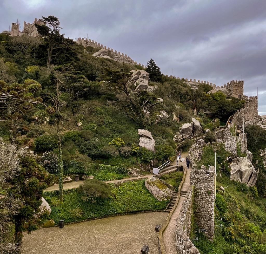 Castelo dos Mouros, Burgruine in Sintra. 